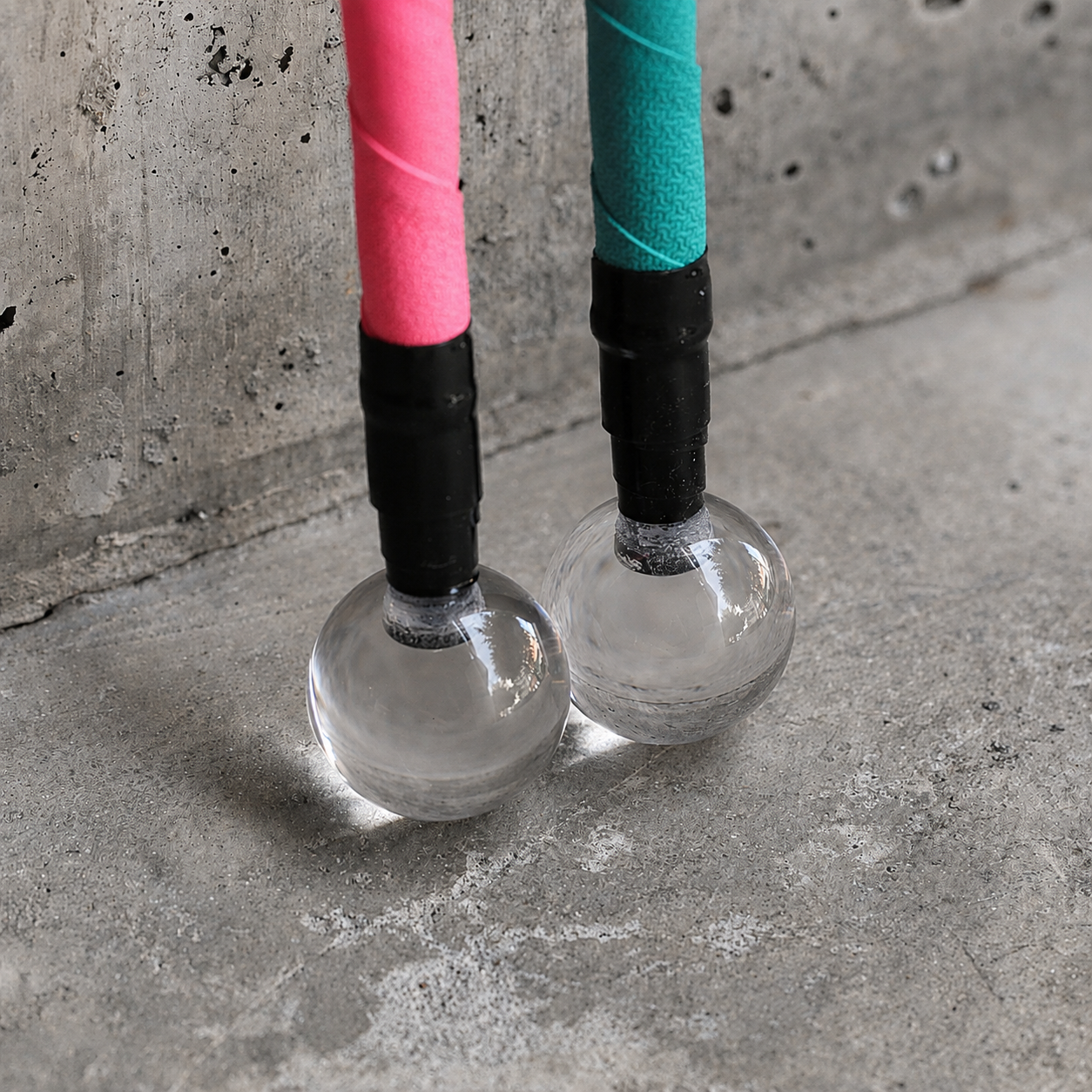 Finger Crystal Staff — Carbon Fibre + PMMA Flow Prop