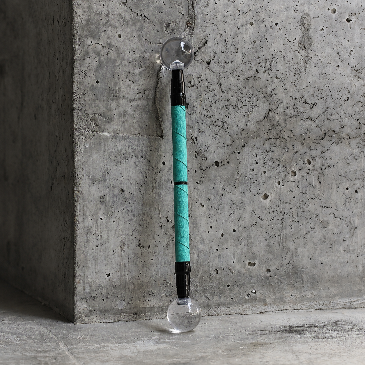 Finger Crystal Staff — Carbon Fibre + PMMA Flow Prop