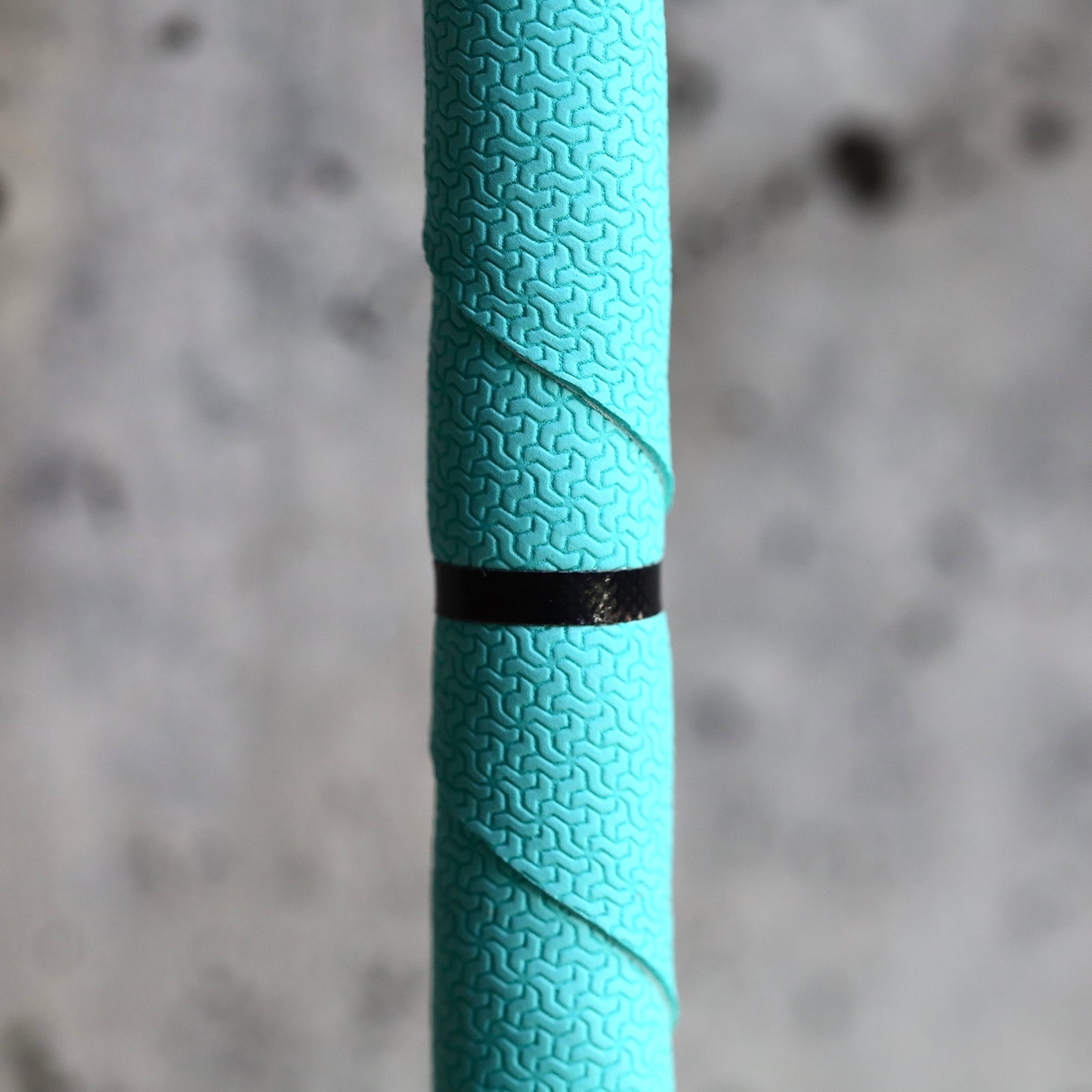 Finger Crystal Staff — Carbon Fibre + PMMA Flow Prop